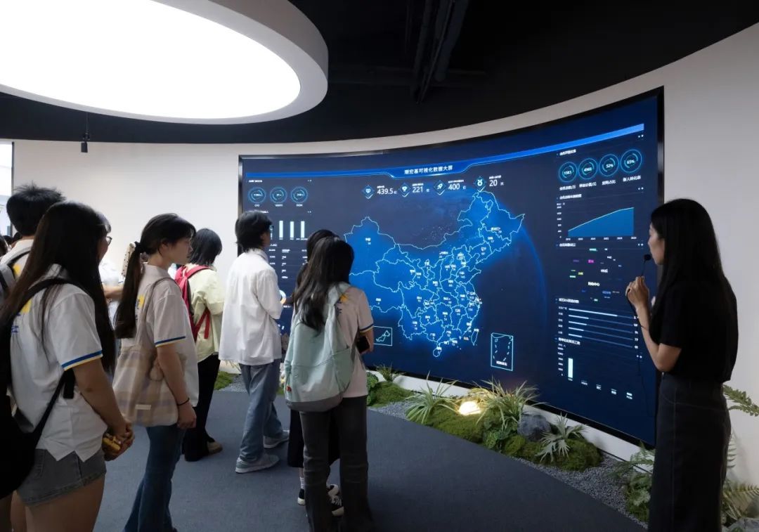 2025数字装饰中国行走进雄安新区(图1)