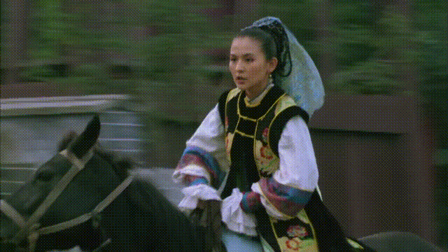 一人毁掉整部剧！垮脸皮干瘪嘴她成央视《灼灼韶华》唯一败笔(图4)