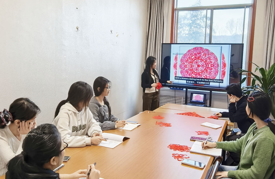 西京学院双语短视频助推陕西非遗国际传播(图2)
