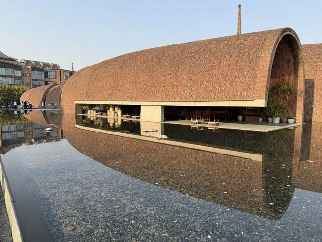 走进景德镇看千年瓷脉如何成为数字瓷都(图1)