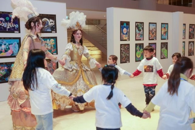 让童心照亮世界：第七届“Dream the World”国际儿童画展巴黎卢浮宫卡鲁塞尔举办(图5)