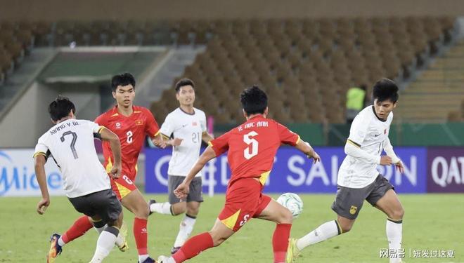 日本4-0胜国足夺冠不可怕主帅赛后言论令王钰栋尴尬(图2)