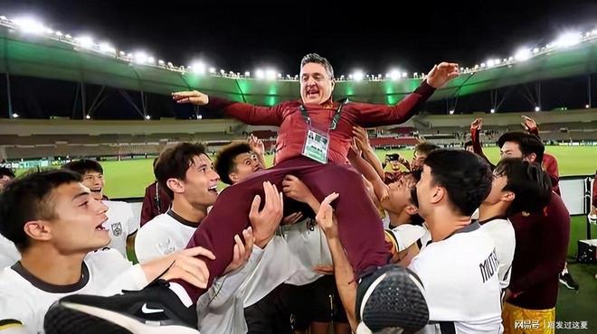 日本4-0胜国足夺冠不可怕主帅赛后言论令王钰栋尴尬(图8)