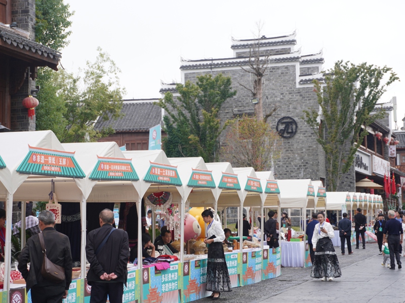 贵州铜仁：非遗保护 强化传承创新(图1)