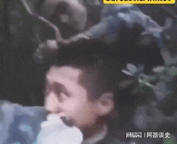 我军2名战士被印军包围用牙齿咬住手榴弹不屈画面令人落泪(图2)